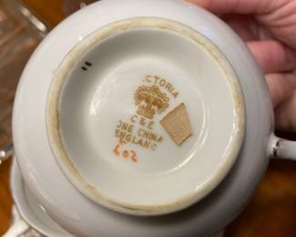 Victoria C & E Bone China Green & Gold Trim Teacup & Saucer