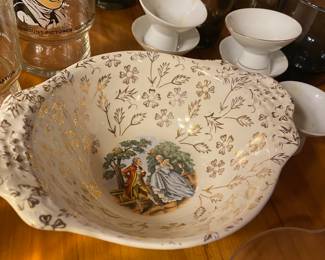 1950s Atlas China 22 Karat Gold Bowl