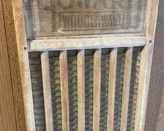 Howard Woodenware Washboard