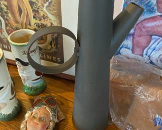 Back Iron Double Opening Vase with Round Handle