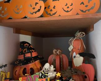 Assormtent of Halloween Decor