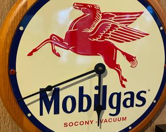 Mobilgas Soncony-Vacuum Clock