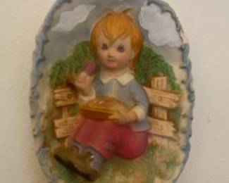 Nursery Wall Plaque "Boy Eating Pie"