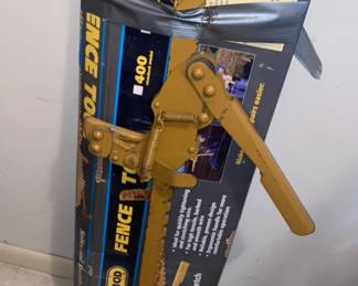 fence stretcher