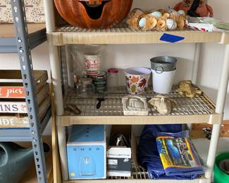 Metal jack-o’-lantern 