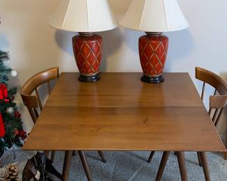 Paul McCobb drop leaf table and 2 chair set