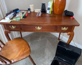 Queen Anne style writing desk