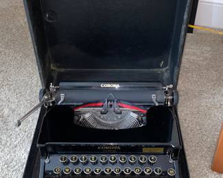 Vtg. Corona typewriter 