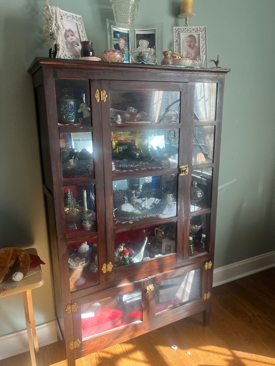 Lawrenceburg Estate Sale starts on 1/26/2024