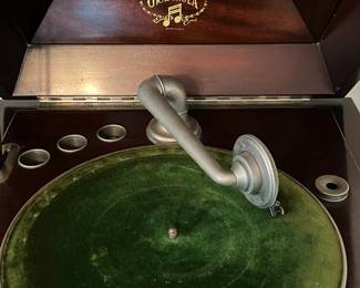 Columbia Grafonola Antique Phonograph