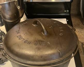 Griswold No 9 Dutch Oven