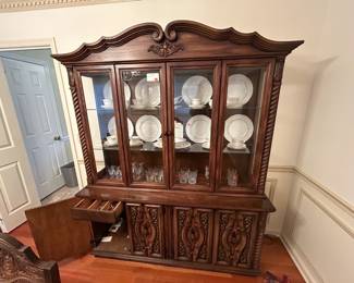 Mid Century Modern Deilcraft - Canada China Cabinet