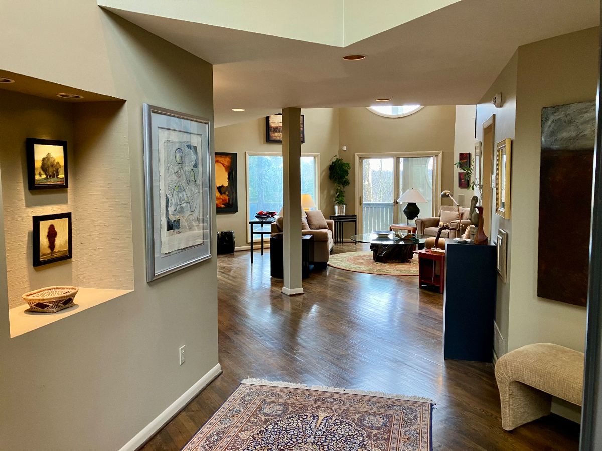 Hanna Estate Services Redmont Contemporary starts on 1/20/2024