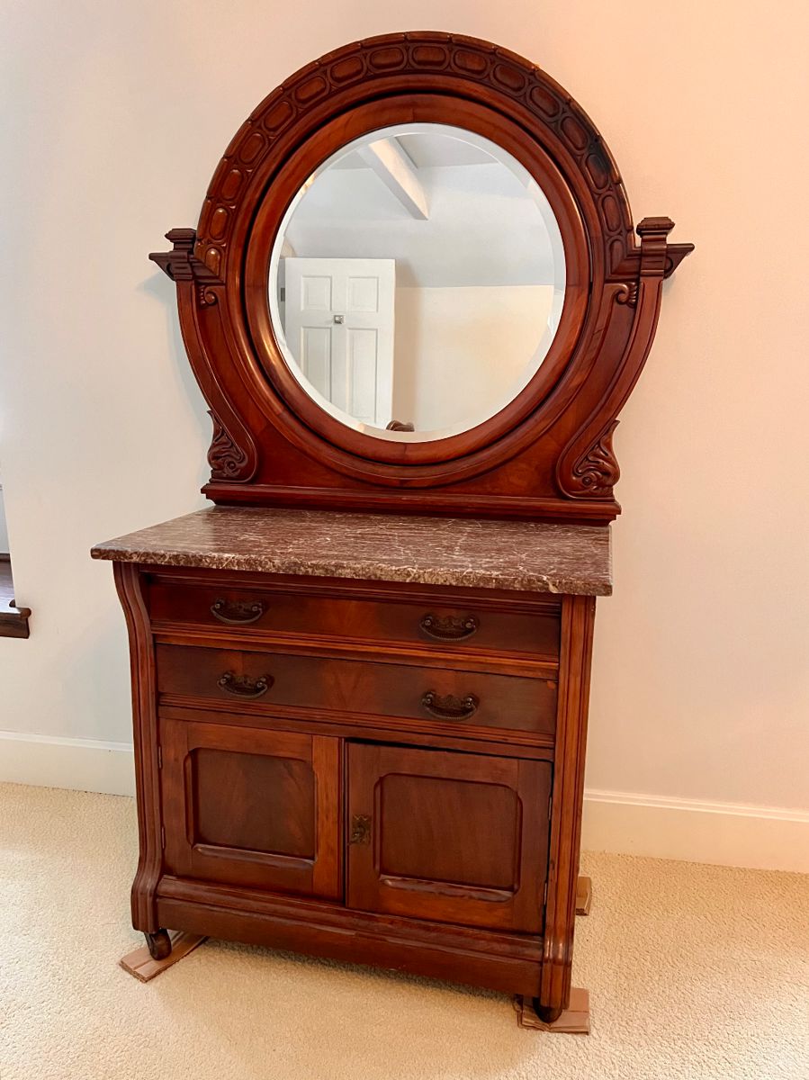 BEAUTIFUL HIGH END ANTIQUE SALE by POTPOURRI... starts on 3/15/2024