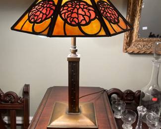 Beautiful Bradley & Hubbard Slag Table Lamp