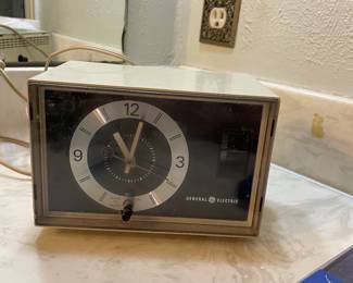 Vintage Electric Clock by General Electric