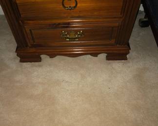 PAIR OF NIGHTSTAND FOR THE KING SIZE SET BY THOMASVILLE
