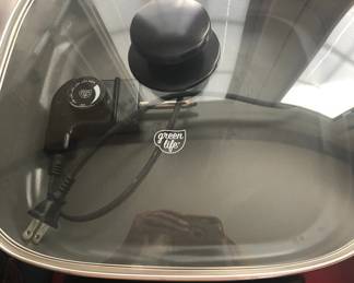 ELECTRIC SKILLET