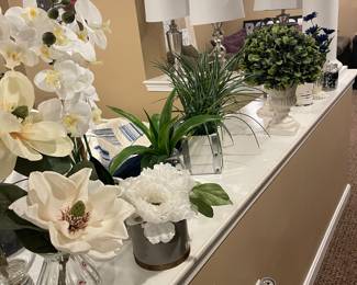 Staging company liquidation - all items used for display only - In new condition