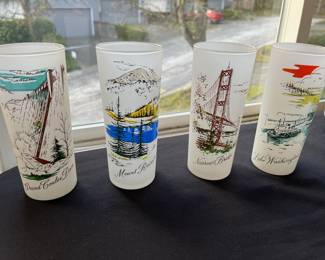 Set of 4 Washington State Frosted Souvenir Glasses