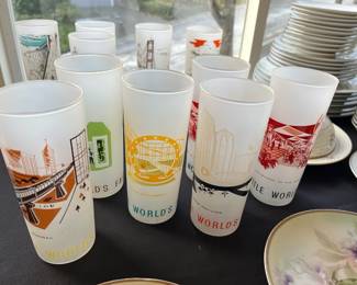 Set of 6 Seattle World's Fair Frosted Souvenir Glasses