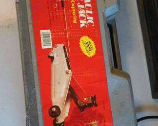 Larin 4000lb Hydraulic Floor Jack