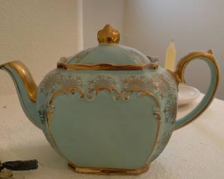 Turquoise/Gold Sadler Cube Teapot