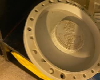 Loew Cornell Brush Tub