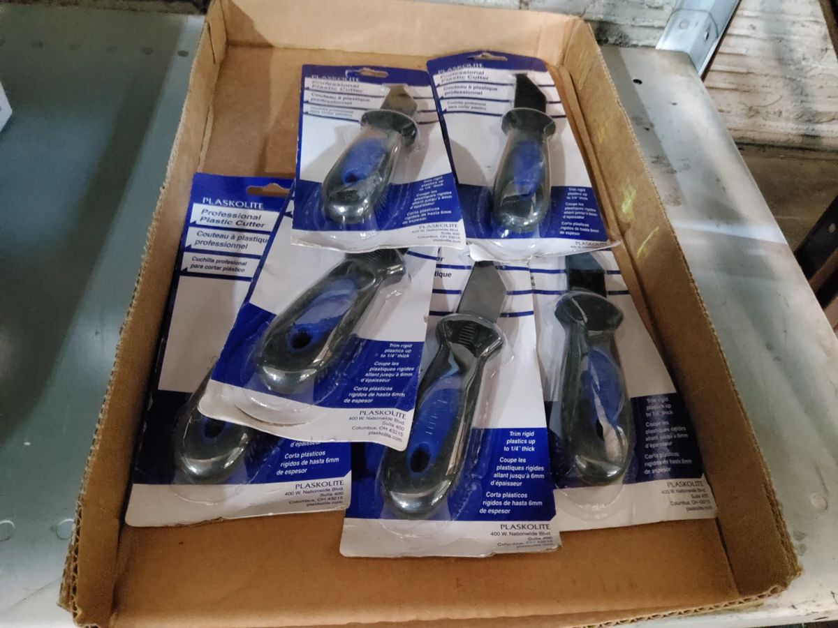 THIS AND THAT ONLINE AUCTION!!! in Lorain, OH starts on 1/11/2024