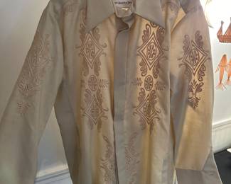 Cream/Tan Guayabera Long Sleeve/Button Up Shirt