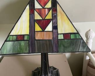 Tiffany Style Stain Glass Table Lamp