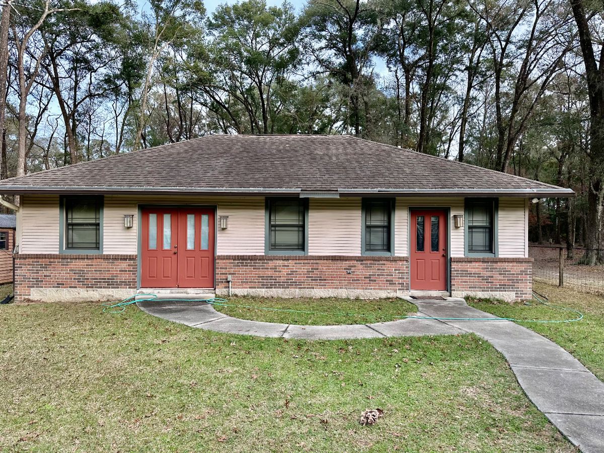 Country Treasures Estate Sale in Fort White, FL starts on 1/26/2024