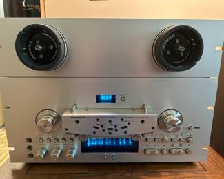 Pioneer Reel to Reel Deck
RT-909
Like new