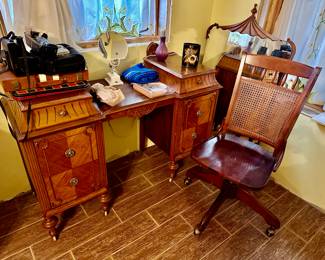 Antique Vanity/Desk