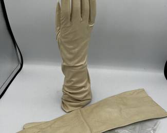 Vintage leather Christian Dior Opera Gloves