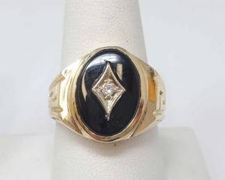 #728 • 14k Gold Ring with Rhinestones, 10g
