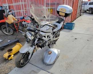 #186 • 2003 Suzuki SV650S
