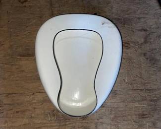 #2816 • Porcelain Bed Pan
