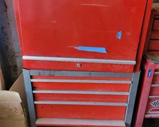 #15000 • Tool Box On Wheels
