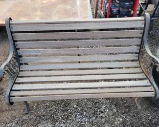 #80450 • Wooden Bench
