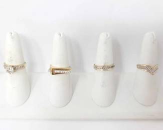 #722 • 4 14k Gold Rings with Rhinestones, 12g
