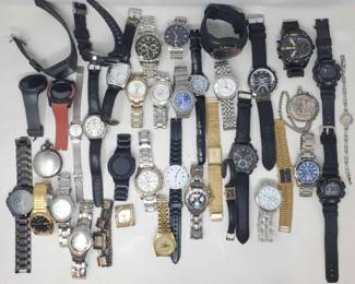 #1116 • Approx 45 Watches
