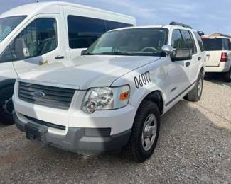 #372 • 2006 Ford Explorer
