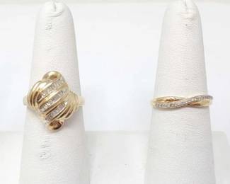#822 • (2) 10k Gold Diamond Rings, 4g
