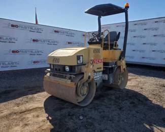 #54 • 2002 CAT CB-224D Roller
