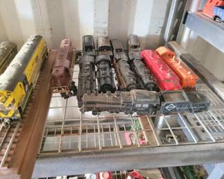 #15094 • 9 Model Trains
