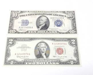 #1502 • 2 United States of America Banknotes
