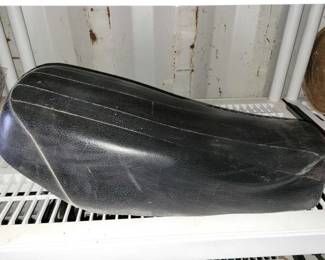 #15162 • Yamaha Seat
