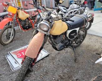 #180 • 1976 Yamaha Enduro XT
