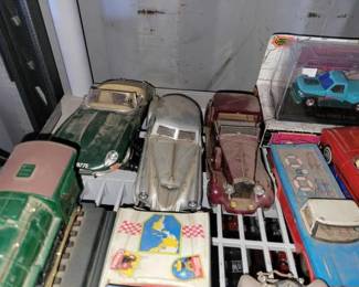 #15126 • Diecast Cars
